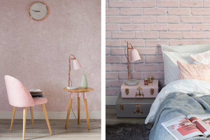 idée déco de la chambre rose et gris avec meubles de bois, modèle de papier peint rose pastel combiné avec horloge blanc et cuivre