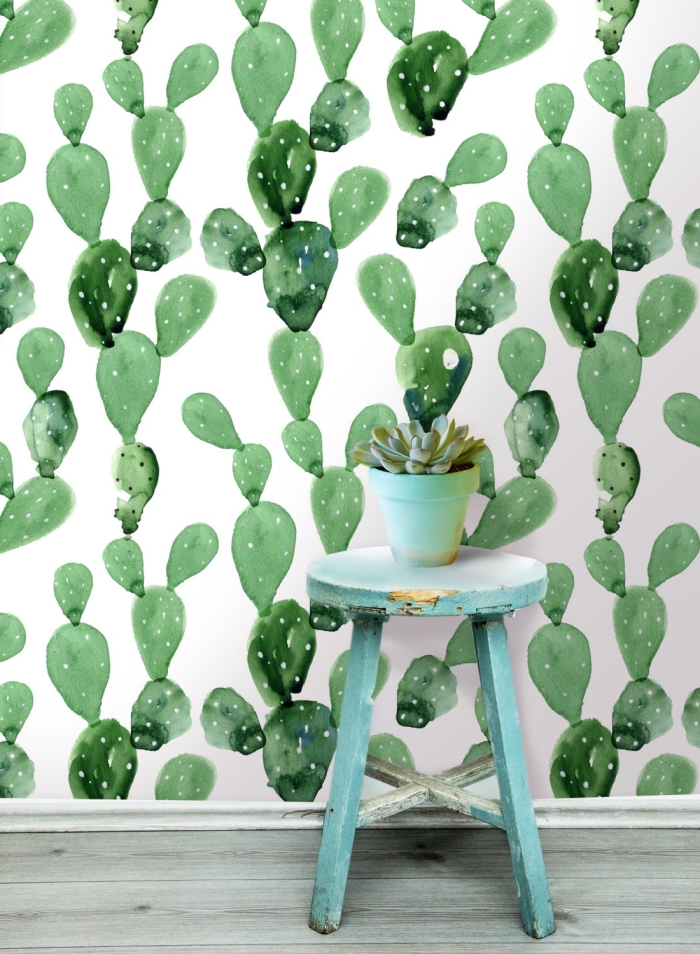 modèle de papier peint tropical blanc à cactus verts, design intérieur tendance actuelle avec meubles vintage et murs tropicaux