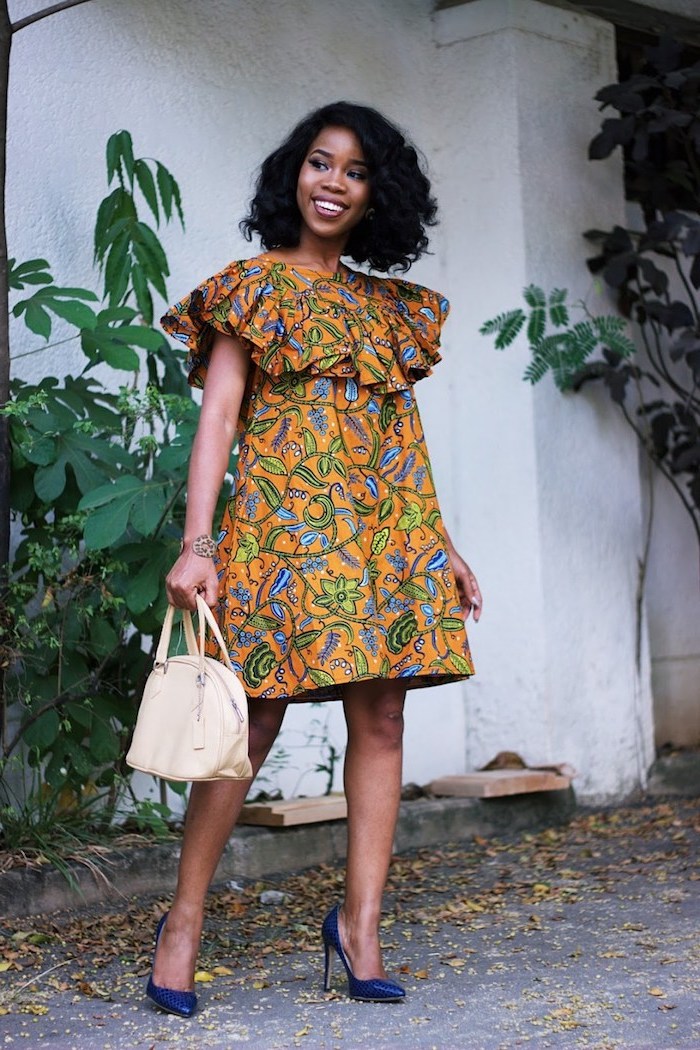 La robe africaine chic robe en pagne africain chic tendance beauté chaussures à talon