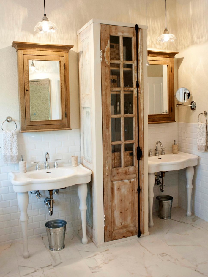 idée pour fabriquer une meuble salle de bain originale façon une colonne de rangement en bois vintage