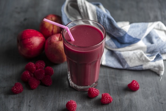Tendance fond d'écran photo pour fille idée inspiratrice pour le desktop healthy trend smoothie de fraises et pommes
