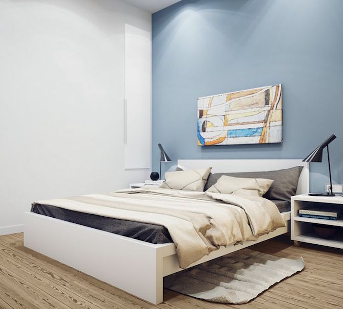 chambre minimaliste pour adultes, décoration moderne pour chambre parentale, comment peindre une chambre en bleu clair et blanc