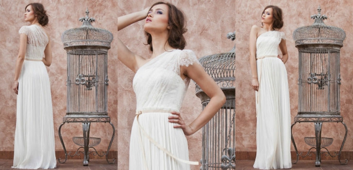robe mariée grecque, style décontracté, chignon loose et partie supérieure asymétrique