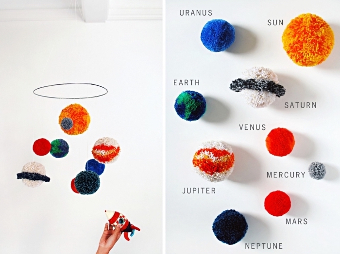 comment décorer la chambre enfant à design astronaute, suspension de plafond avec boules de laine colorés