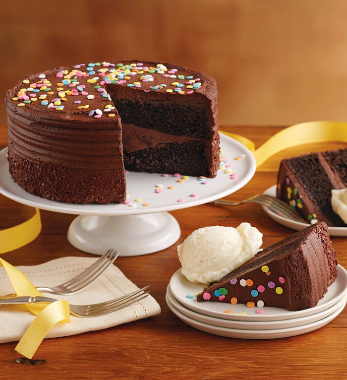 Recette au chocolat gateau chocolat anniversaire décoration gâteau délicieux chocolat et sucre