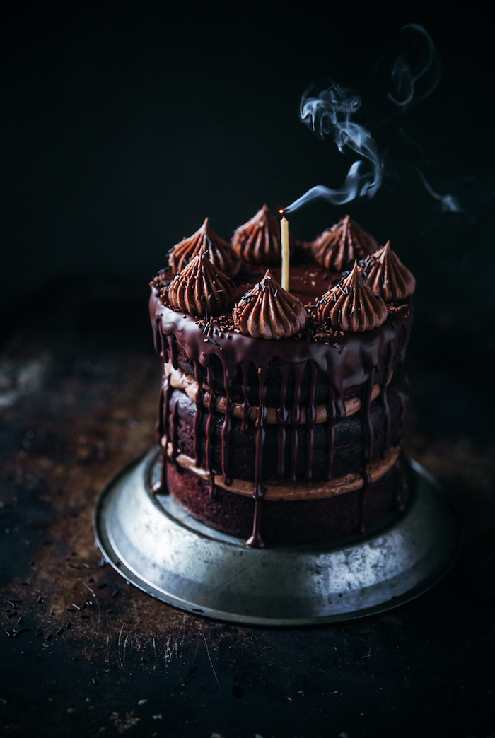 Cake moelleux au chocolat gateau d'anniversaire chocolat beau dessert chocolat noire 