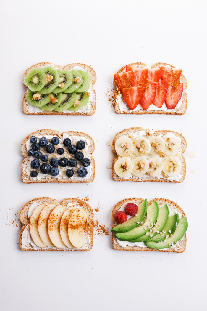 6 façons de manger des tartines pour un petit-déjeuner sain qui nous fait manger des fruits