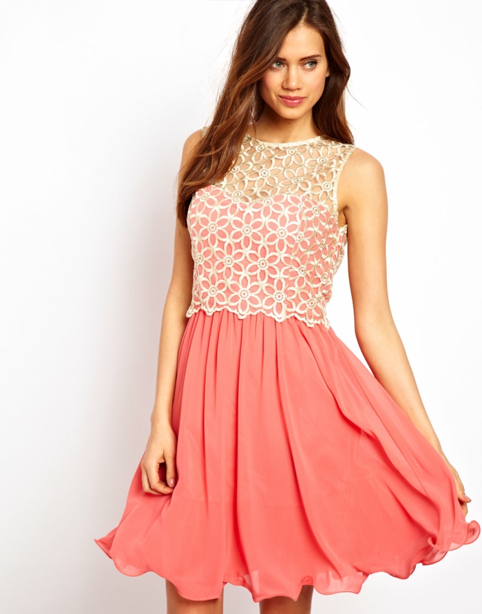 quelle robe de cocktail pas cher en rose et blanc, robe stylée et belle style romantique