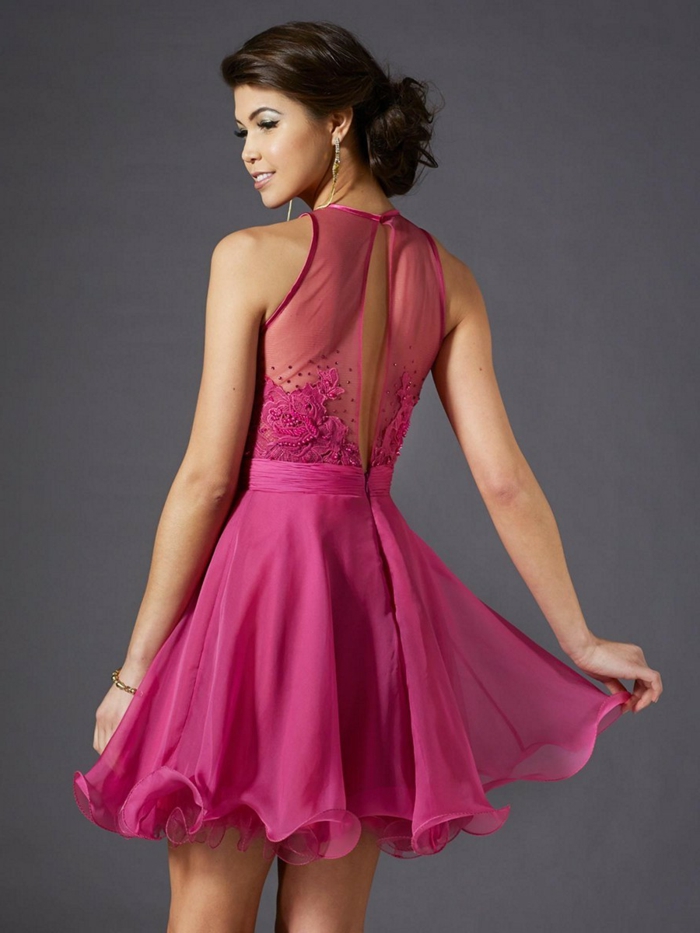 robe rose chic avec dos en tulle, jupe corolle, jolie découpe au dos, robe de bal pas cher