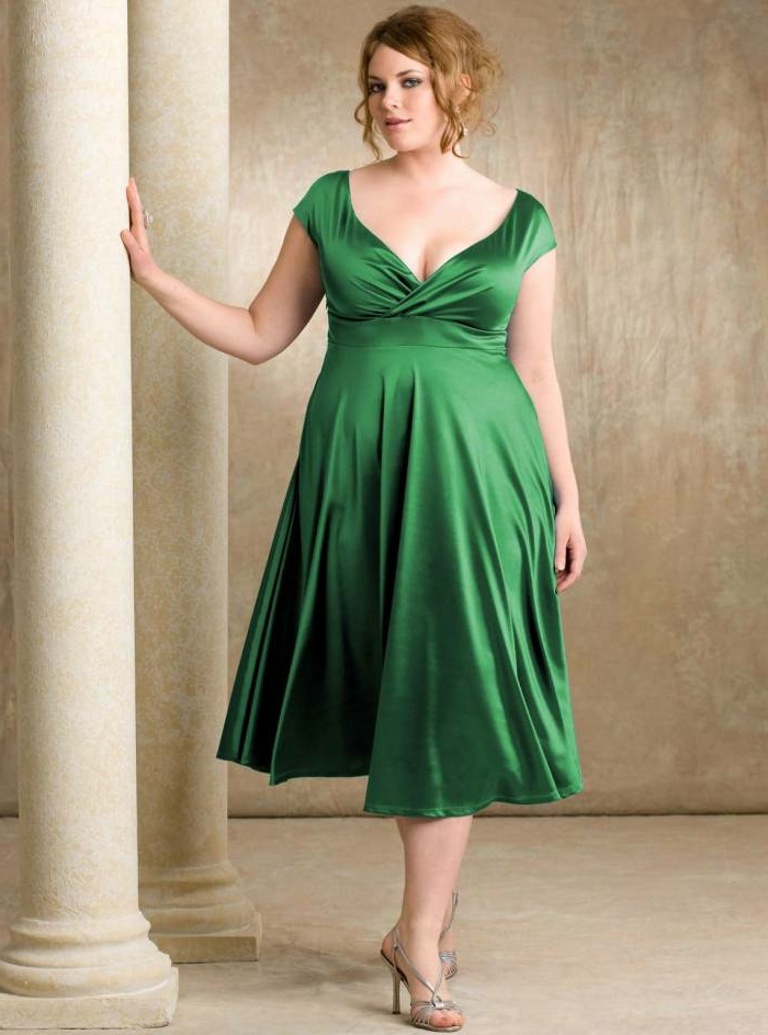 robe verte satinée midi longue, décolleté plongent, style pour les femmes 