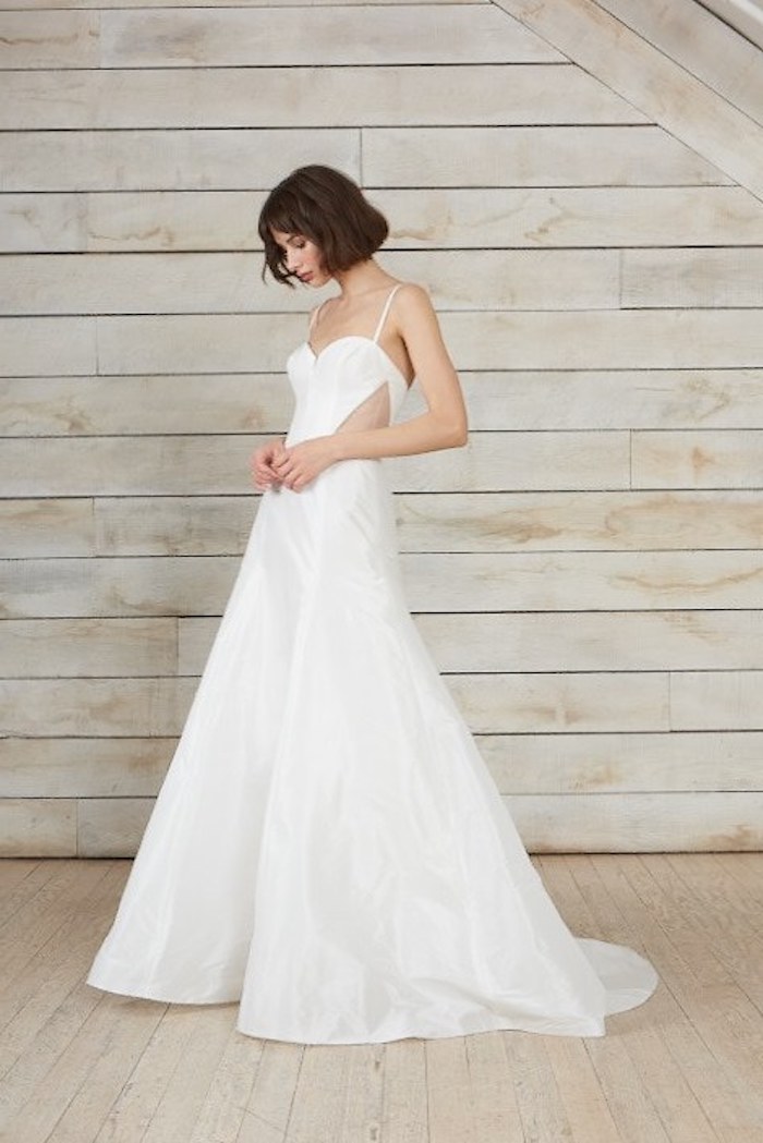 Romantique robe de mariée magnifique boutique de robe de mariée simple et elegante avec cutouts sur les cotes