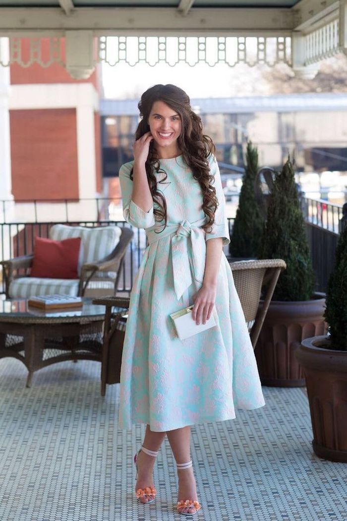 Magnifique idеe tenue habillée pour mariage savoir comment s habiller robe modeste vintage style en bleu et beige