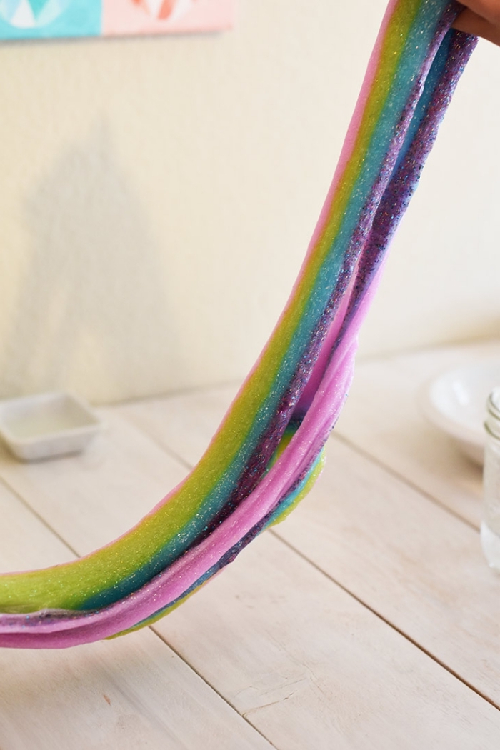Tuto DIY : fabriquer du slime non toxique avec les enfants 