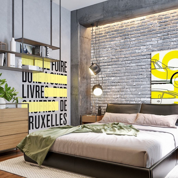 etagere industrielle decorative grise, mur de briques grises, linge de lit marron et vert pistache, tapis beige sur parquet bois, commode bois