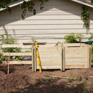 Tout savoir pour fabriquer un composteur dans son jardin ou sur le balcon