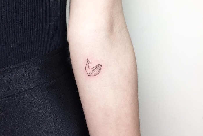 comment choisir son premier tatouage, modèle de petit tattoo à design animal pour femme et homme