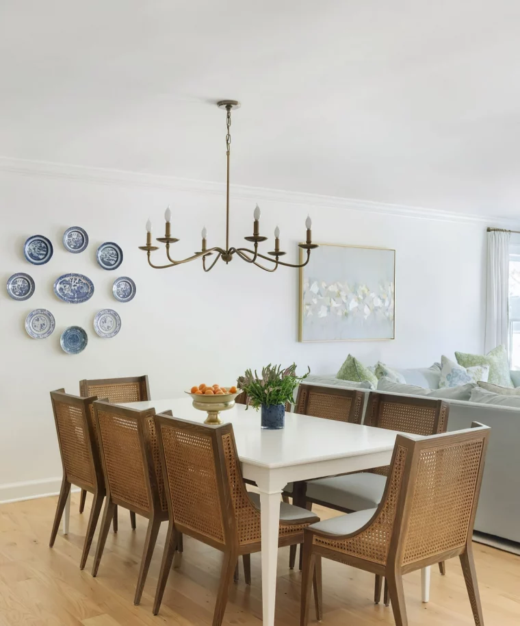 suspension lustre bougie metal table a manger blanche chaises