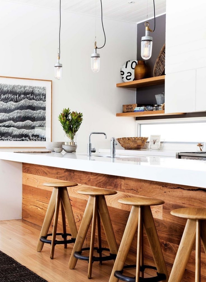 décoration de cuisine blanche avec meubles et objets en bois, idée design intérieur moderne de style minimaliste