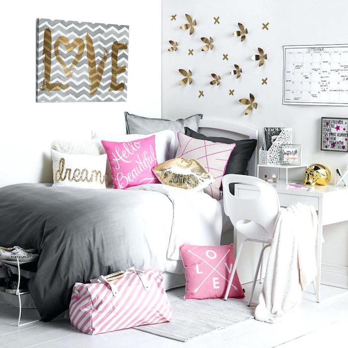 Chouette idée chambre rose poudré idée déco appartement chambre rose et doré accessoires déco coussins mignons ado chambre à coucher