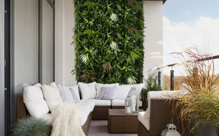 mur vegetal terrasse salon de jardin coussin plante lanterne