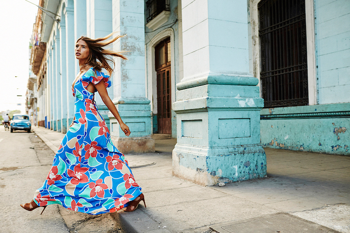 Robe longue ete femme robe fluide longue robe fluide habillée bleu fleurie robe pour vacances à Cuba havana street style