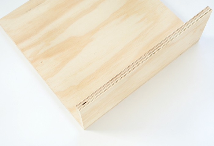 petite table de chevet design industriel, créer un chevet avec matériaux faciles