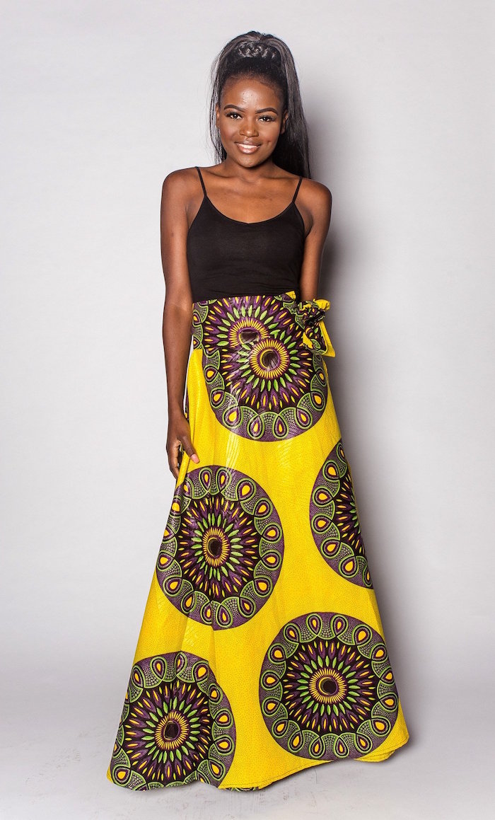 longue jupe wax africaine jaune style vetement pagne africain avec débardeur noir