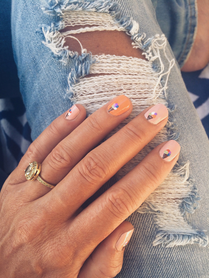 Couleur pastel pour les ongles d'été avec dessin de glace, modele ongle gel 2018, modele ongle nail art mignon, deco ongle facile