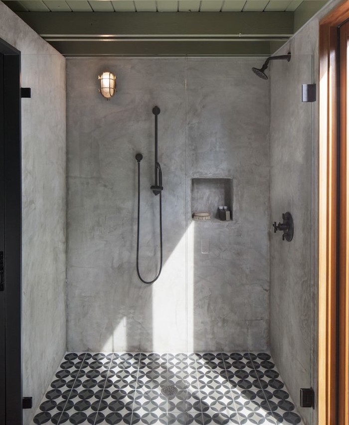 murs en beton ciré pour douche italienne avec sol carrelage déco moderne