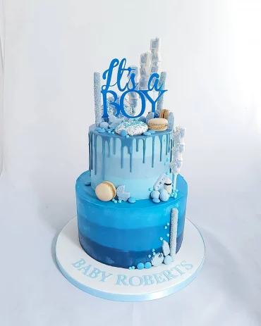 gateau naissance garcon ombre bleu glacage macarons lettres