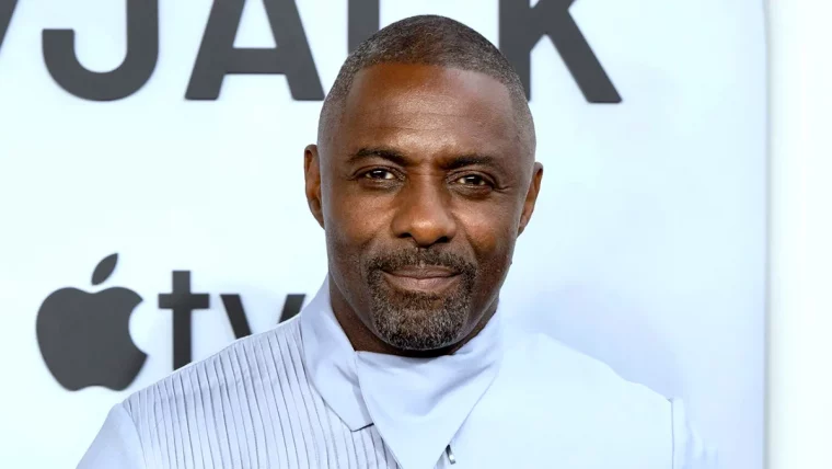 idirs elba buzz cut coiffure avec une legere barbe