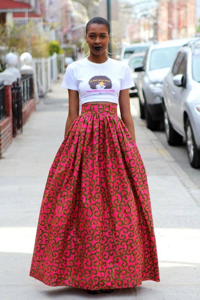 grande jupe ankara rose t shirt blanc femme mode africaine afro américaine