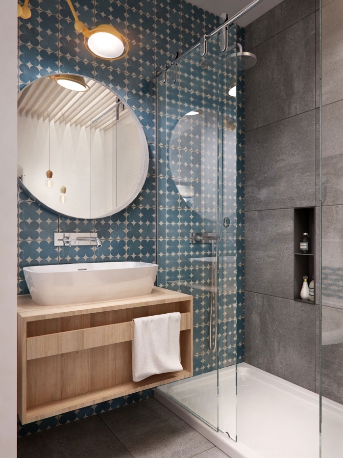 idée quelle couleur salle de bain moderne avec cabine de douche, modèle carrelage bleu combiné avec carrelage gris