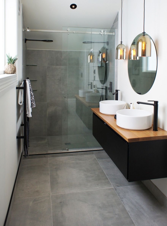 salle de bain #bois clair et gris suspensions #design