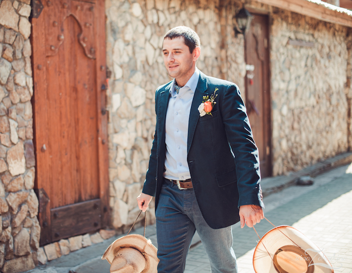 tenue mariage invité homme pour thème champetre décontracté jean et veste costume