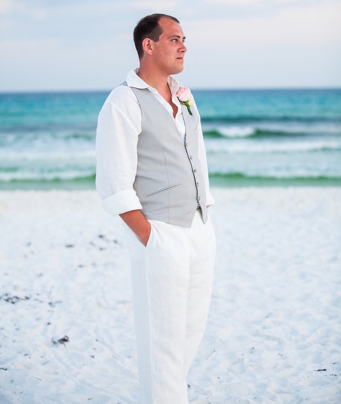 costume décontracté pour la plage et tenue mariage champetre homme relax avec ensemble en lin blanc