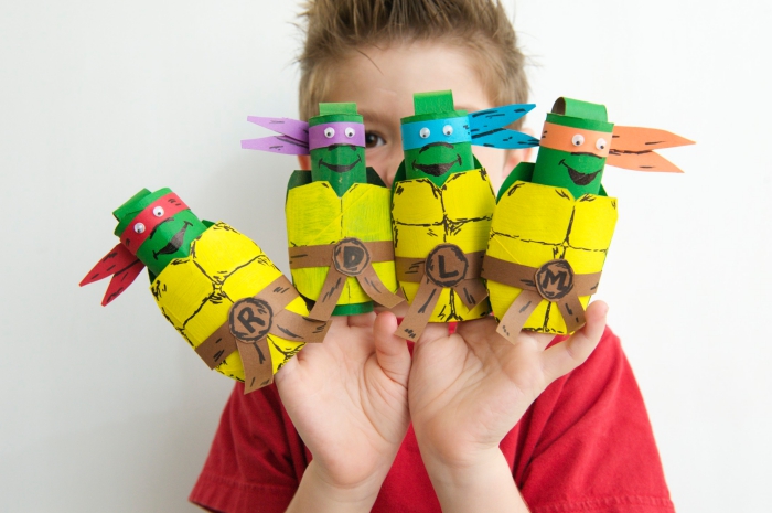 activité manuelle avec rouleau papier toilette, les tortues ninja réalisé avec des rouleaux de papier toilette