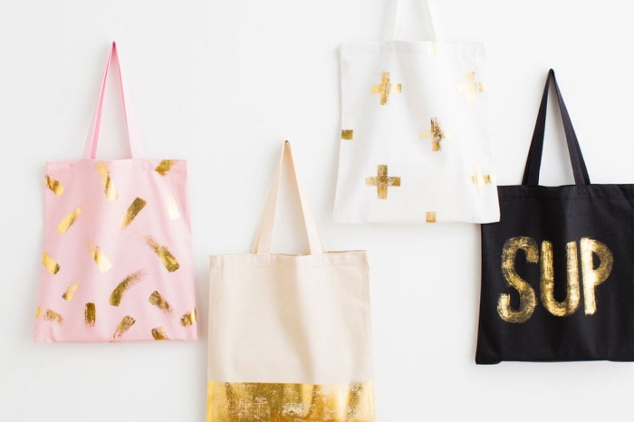 modèles de sac à main personnalisé aux motifs métalliques cuivrés, sac cabas rose pastel avec bandeaux dorés