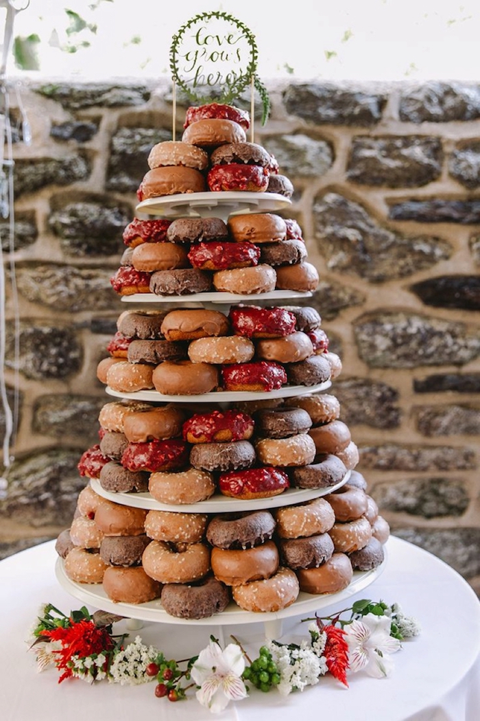 Pièce montée mariage beignets, pièce montée mariage, original gateau de mariage de luxe