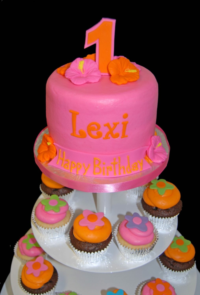 gateau cupcakes en rose et orange, gateau d'anniversaire enfant 1 an, pièce montée