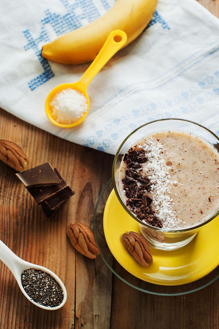 smoothie banane chocolat, mix d'ingrédients antioxydants et énergétisants