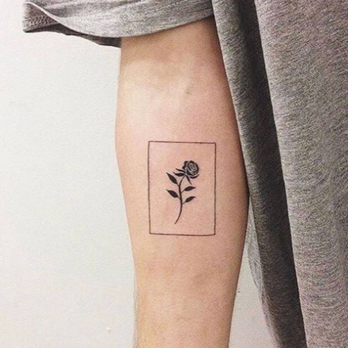 Dessin Rose Simple Tatouage