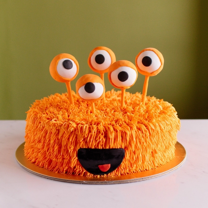 exemple de gâteau effrayant pour Halloween, idée quel gâteau pour anniversaire enfant sur le thème d'Halloween