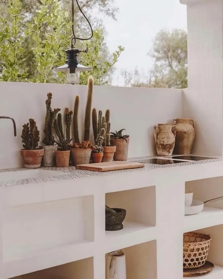 cuisine d ete exterieure couverte en beeton cire blanc