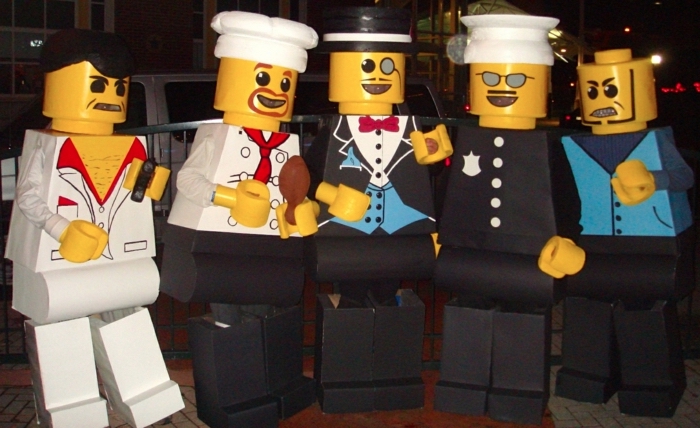 Cool idée comment se déguiser comme lego pièce, Lego deguisement duo, deguisement de groupe, deguisement adulte