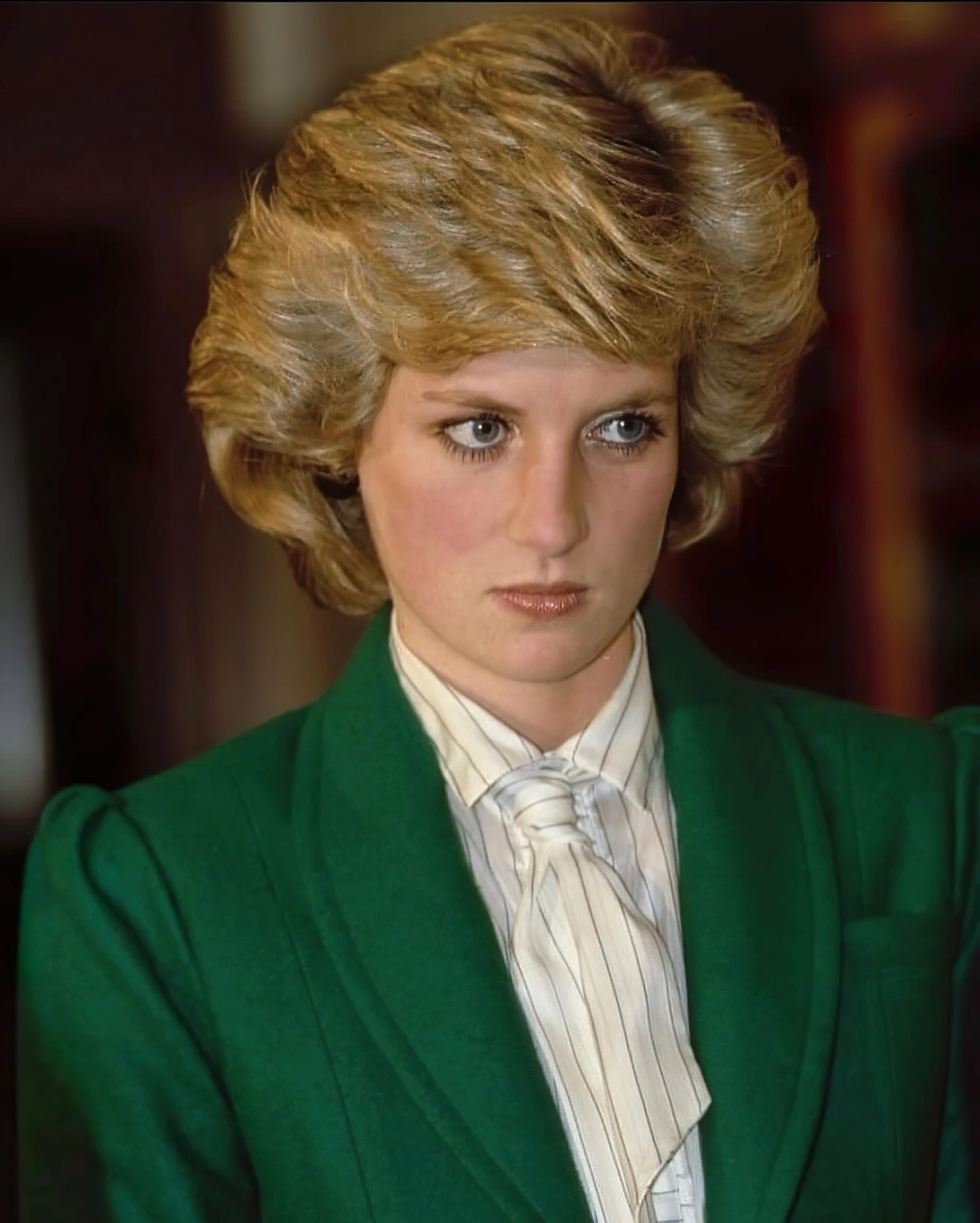 mode annee 80 femme photo diana princesse lady blazer vert