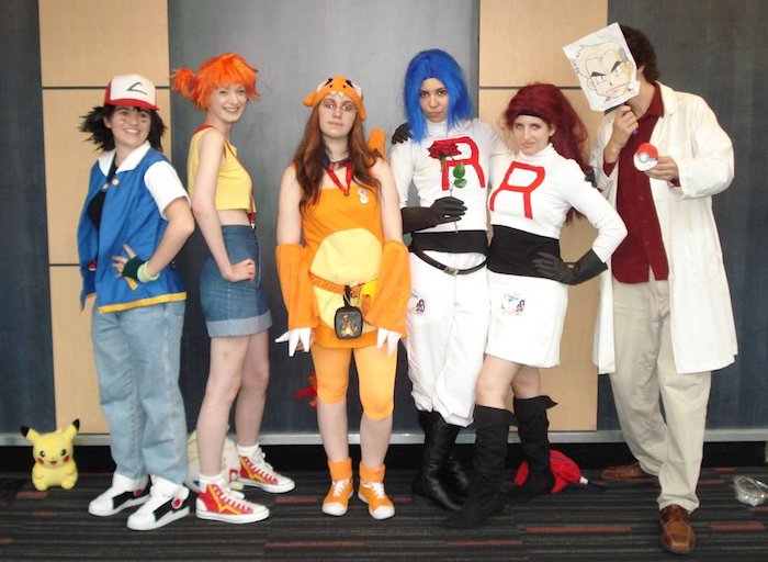 Déguisement cosplay de Pokemon, deguisement en groupe costume halloween original, idée pour tout le monde