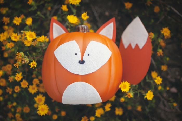 faire une citrouille d halloween amusante à design animal, modèle de fausse citrouille décorée en forme animale