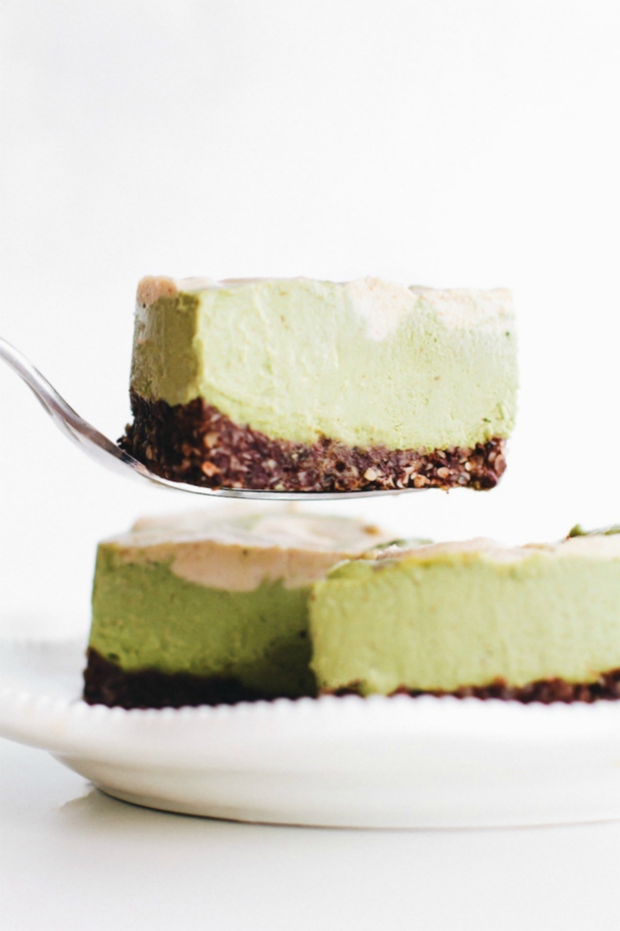 recettes healthy et vegan avec thé vert matcha, cheesecake vegan sans cuisson et sans gluten 
