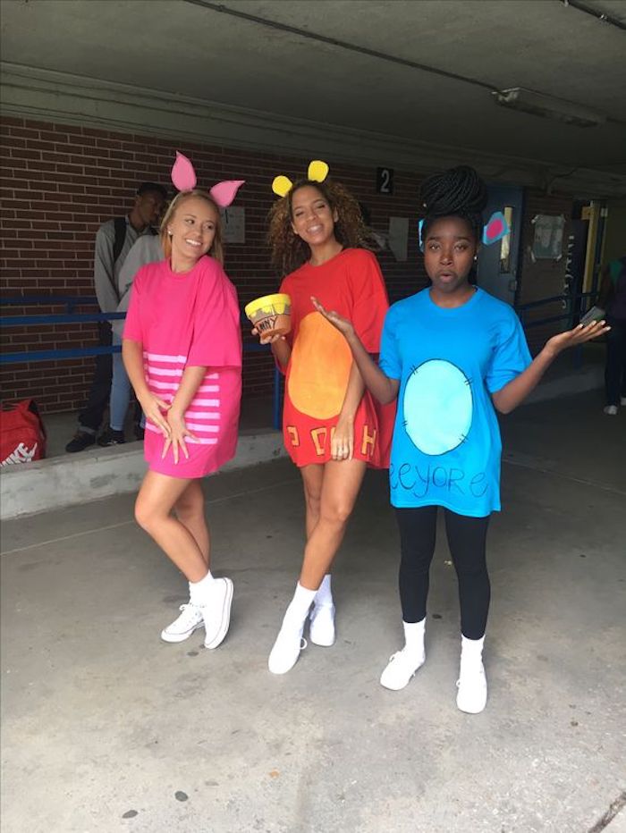 Réaliser un déguisement facile Winnie the Pooh, deguisement de groupe original, deguisement adultes